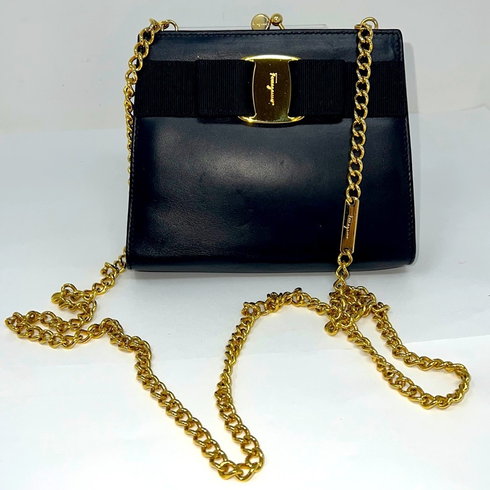 Salvatore Ferragamo Vara Bow Kisslock Black Leather Chain Crossbody Bag - Picture 2 of 15